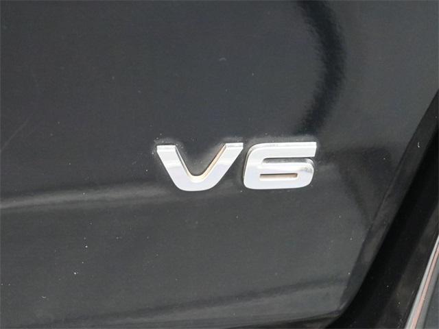 Photo of 2020 Ebony Black Kia Sorento