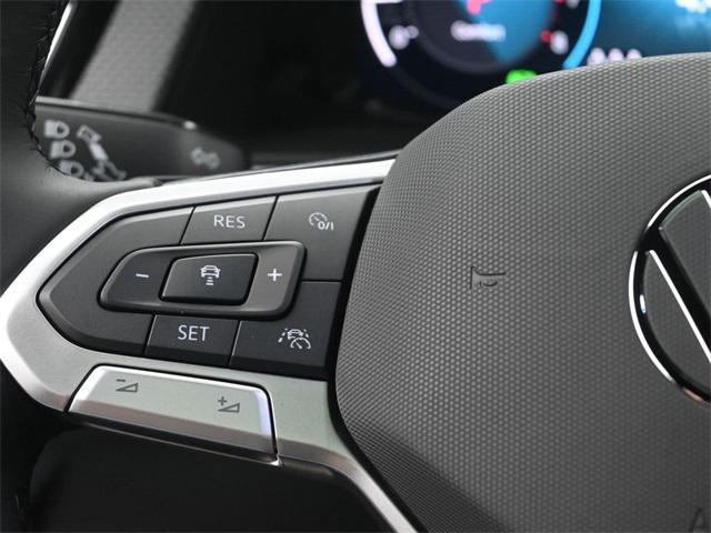 Photo of 2025 Silver Mist Metallic Volkswagen Atlas Cross Sport