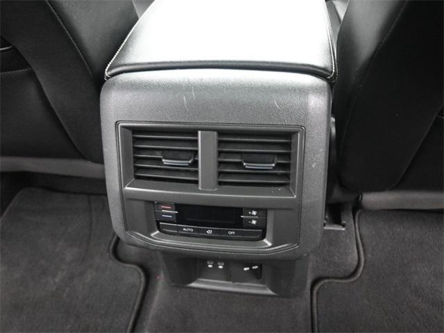 Photo of 2022 Racing Green Volkswagen Atlas