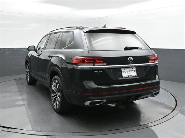 Photo of 2022 Racing Green Volkswagen Atlas