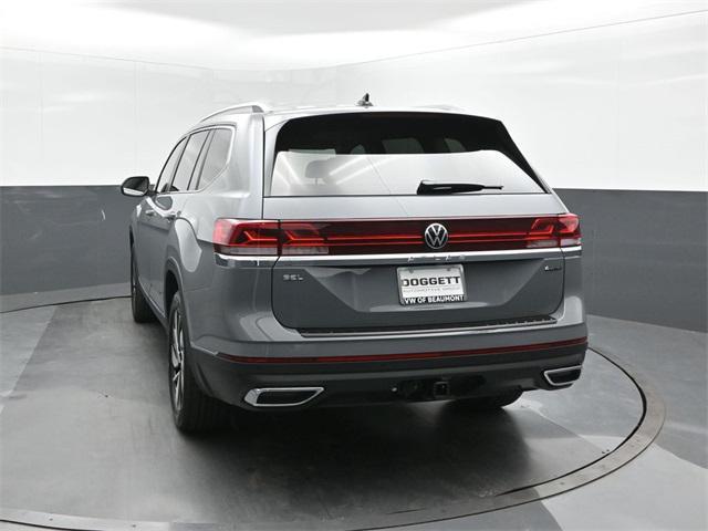 Photo of 2025 Pure Gray Volkswagen Atlas