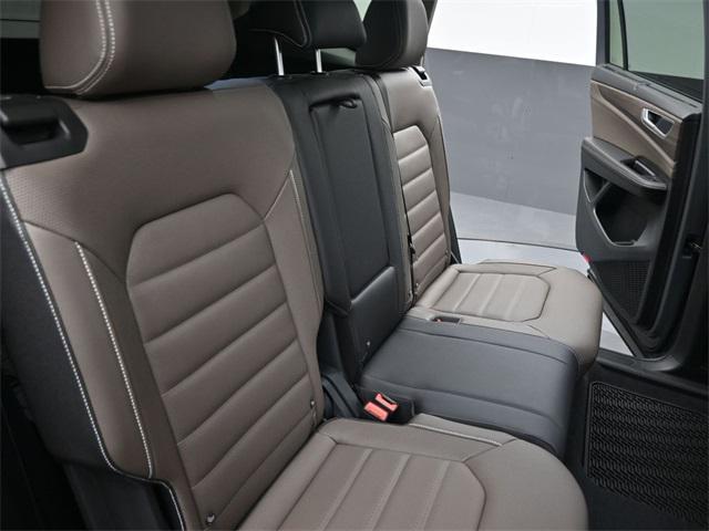 Photo of 2025 Pure Gray Volkswagen Atlas