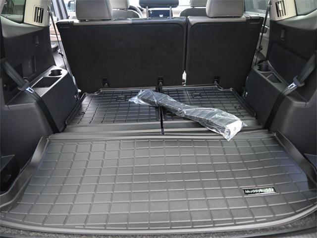 Photo of 2025 Pure Gray Volkswagen Atlas