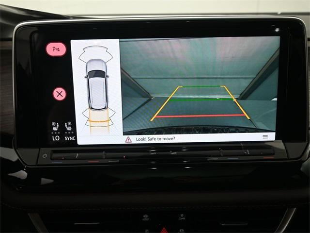 Photo of 2025 Pure Gray Volkswagen Atlas