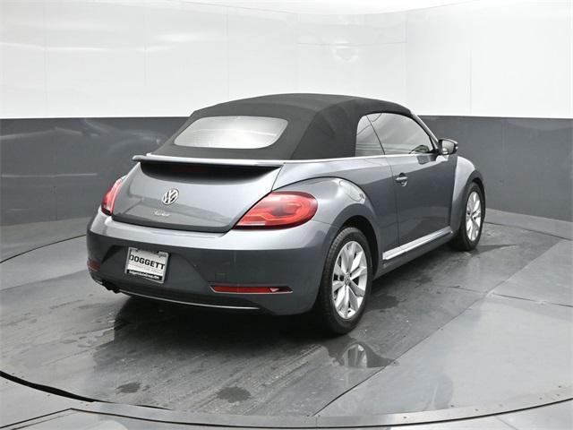 Photo of 2017 Platinum Gray Metallic/Black Roof Volkswagen Beetle