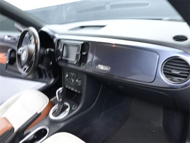 Photo of 2017 Platinum Gray Metallic/Black Roof Volkswagen Beetle