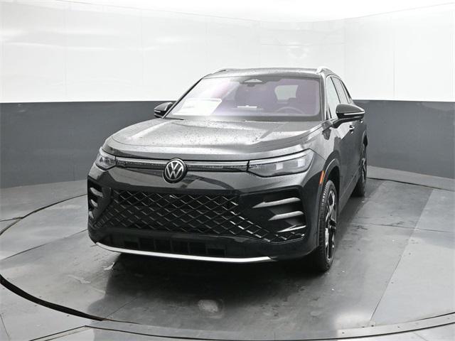 Photo of 2025 Deep Black Pearl Volkswagen Tiguan
