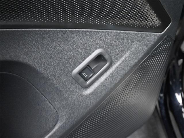 Photo of 2025 Deep Black Pearl Volkswagen Tiguan