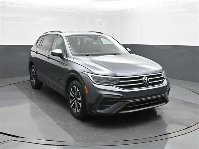 Photo of 2023 Platinum Gray Metallic Volkswagen Tiguan