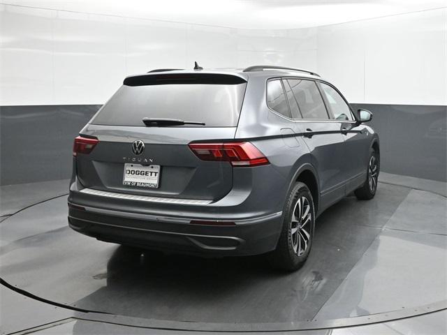 Photo of 2023 Platinum Gray Metallic Volkswagen Tiguan