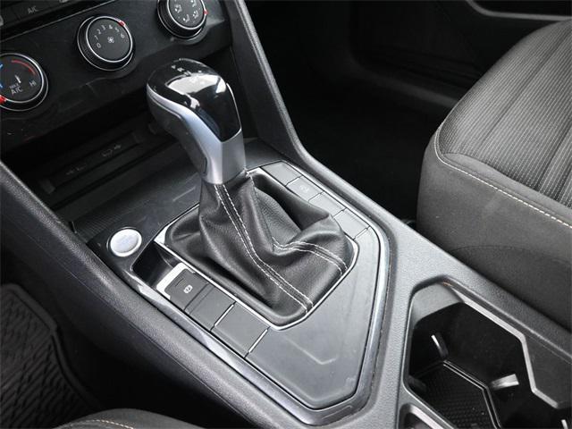 Photo of 2023 Platinum Gray Metallic Volkswagen Tiguan