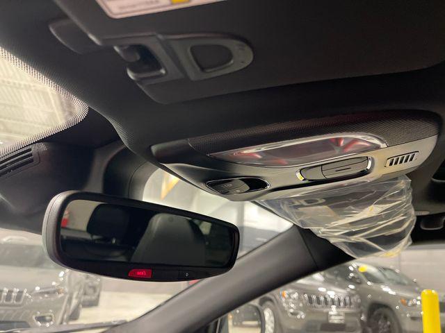 Photo of 2025 Diamond Black Crystal Pearlcoat Jeep Compass