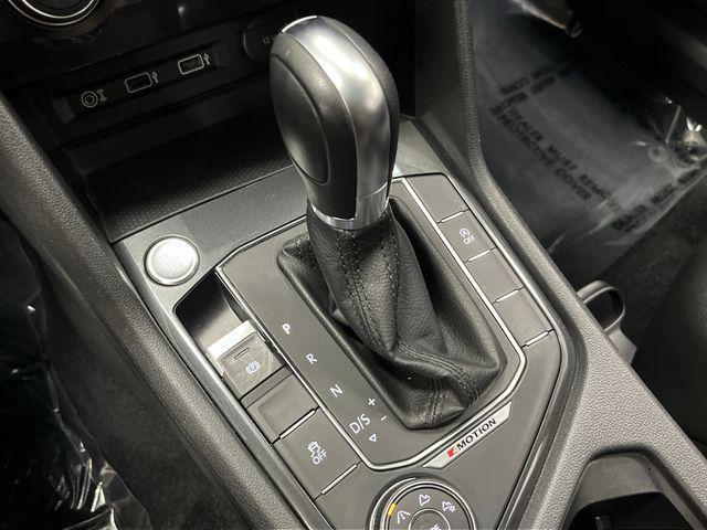 Photo of 2018 Pure White Volkswagen Tiguan