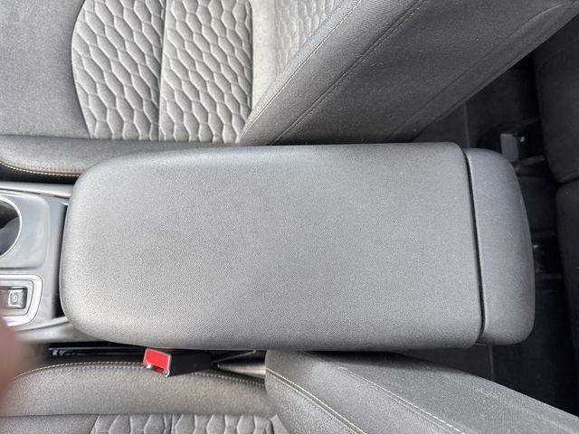 Photo of 2019 Summit White Chevrolet Equinox