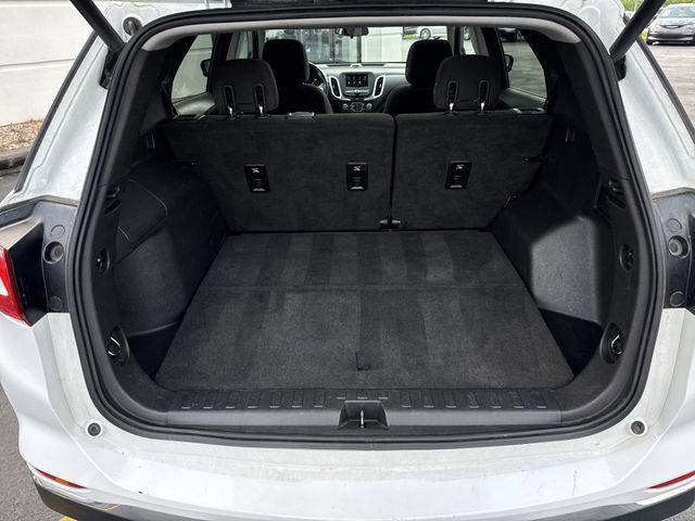 Photo of 2019 Summit White Chevrolet Equinox