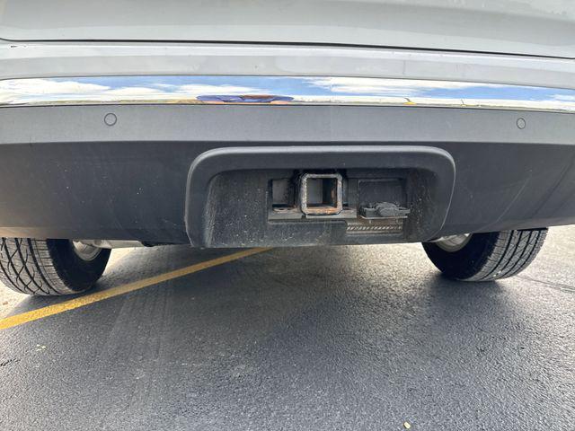 Photo of 2019 Summit White Chevrolet Equinox