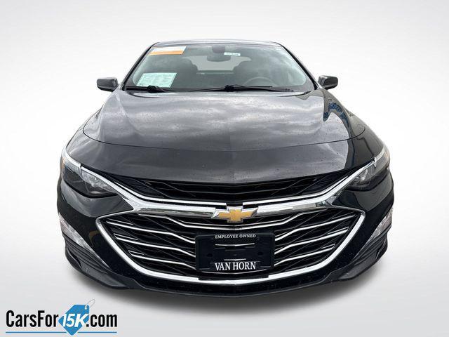 Photo of 2019 Mosaic Black Metallic Chevrolet Malibu