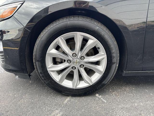 Photo of 2019 Mosaic Black Metallic Chevrolet Malibu
