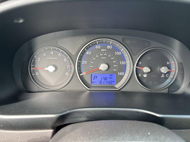 Photo of 2011 Phantom Black Metallic Hyundai SANTA FE