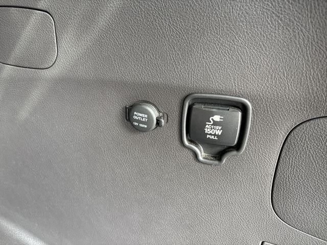 Photo of 2011 Phantom Black Metallic Hyundai SANTA FE