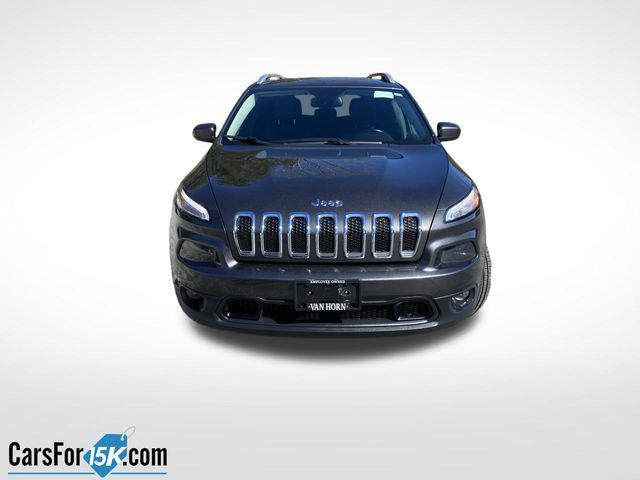 Photo of 2018 Granite Crystal Metallic Clearcoat Jeep Cherokee