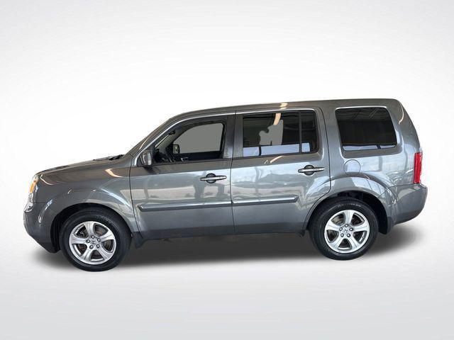 Photo of 2012 Gray Honda Pilot