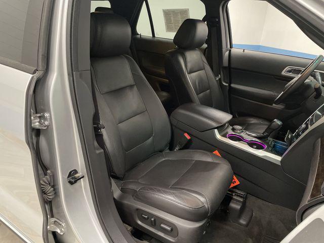 Photo of 2015 Ingot Silver Metallic Ford Explorer
