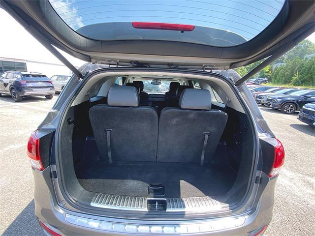 Photo of 2016 Titanium Silver Kia Sorento