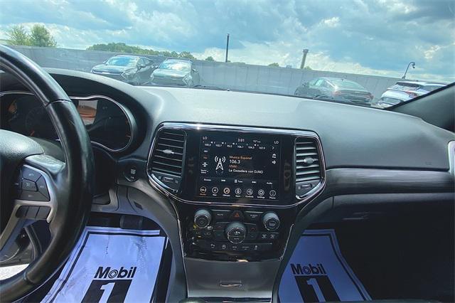 Photo of 2021 Granite Crystal Metallic Clearcoat Jeep Grand Cherokee