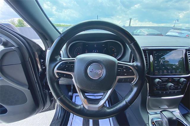 Photo of 2021 Granite Crystal Metallic Clearcoat Jeep Grand Cherokee