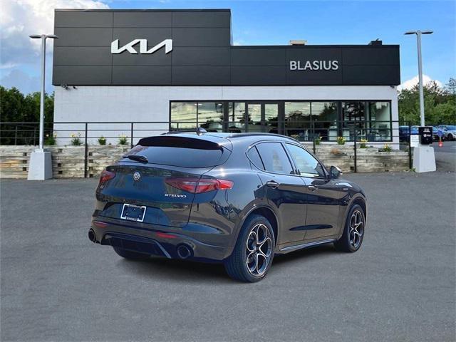 Photo of 2023 Vulcano Black Metallic Alfa Romeo Stelvio