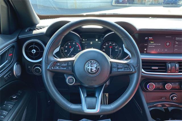 Photo of 2023 Vulcano Black Metallic Alfa Romeo Stelvio