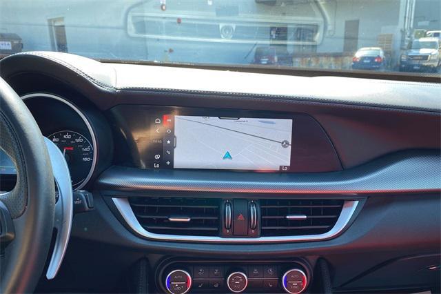 Photo of 2023 Vulcano Black Metallic Alfa Romeo Stelvio