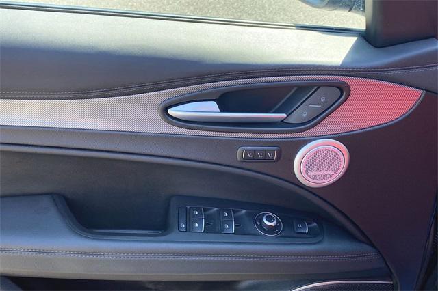 Photo of 2023 Vulcano Black Metallic Alfa Romeo Stelvio