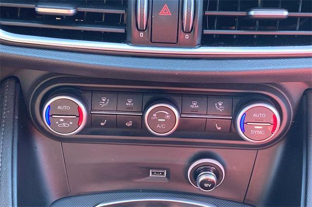 Photo of 2023 Vulcano Black Metallic Alfa Romeo Stelvio