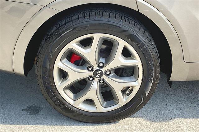Photo of 2019 Titanium Silver Kia Sorento
