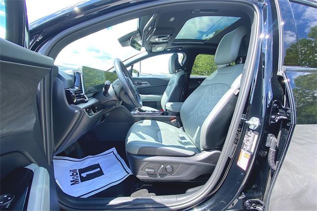 Photo of 2024 Ebony Black Kia Sportage