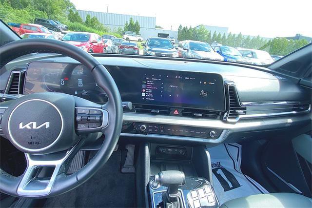 Photo of 2024 Ebony Black Kia Sportage