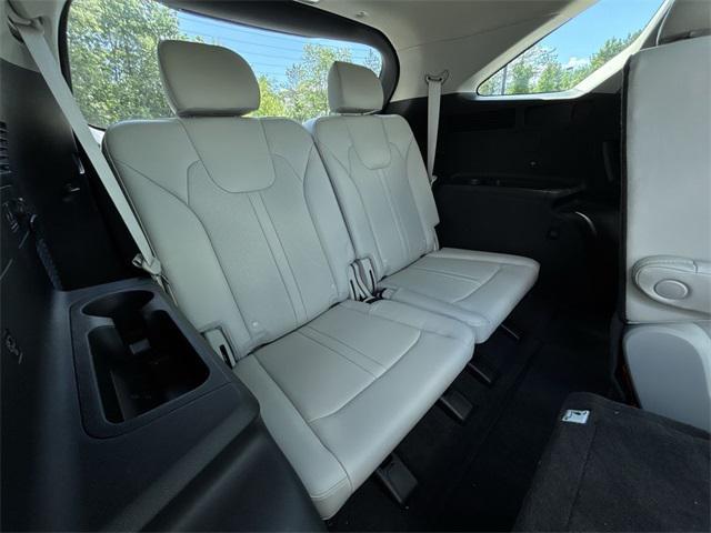 Photo of 2023 Sapphire Blue Kia Sorento