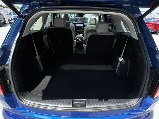 Photo of 2023 Sapphire Blue Kia Sorento