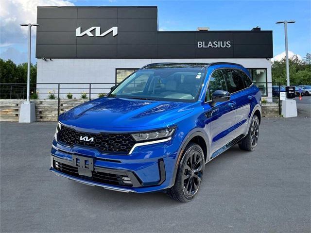 Photo of 2023 Sapphire Blue Kia Sorento