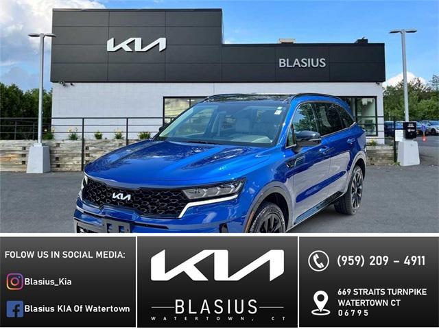 Photo of 2023 Sapphire Blue Kia Sorento
