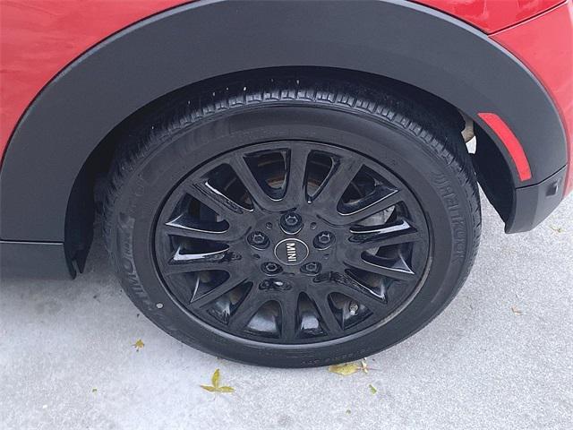 Photo of 2018 Red MINI Hardtop