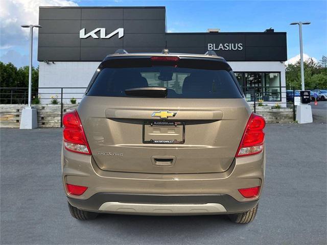 Photo of 2022 Stone Gray Metallic Chevrolet Trax