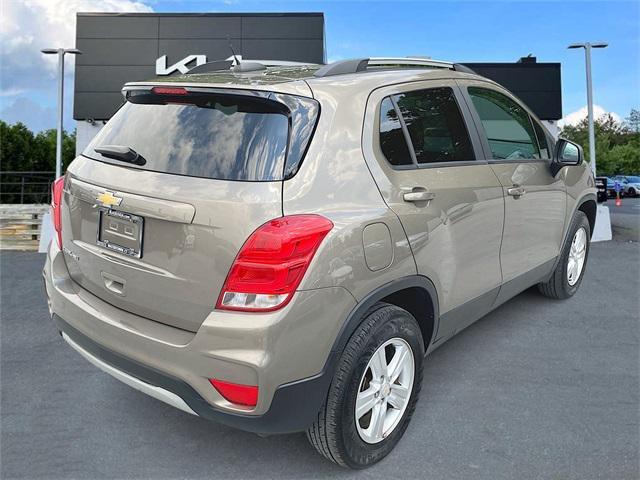 Photo of 2022 Stone Gray Metallic Chevrolet Trax