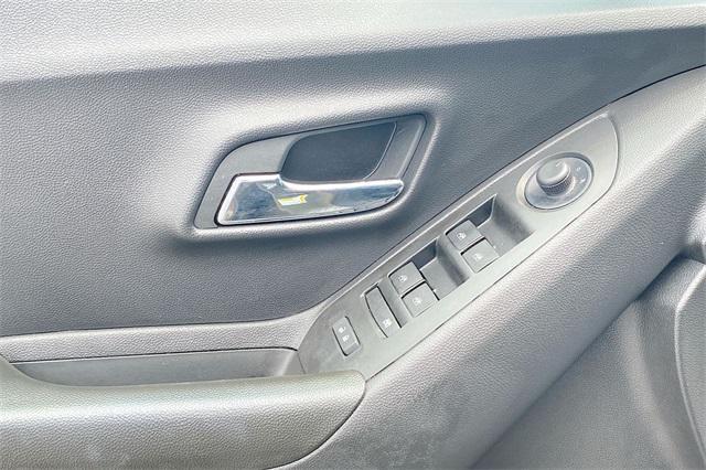 Photo of 2022 Stone Gray Metallic Chevrolet Trax