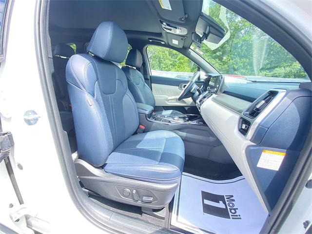 Photo of 2023 Snow White Pearl Kia Sorento Plug-In Hybrid