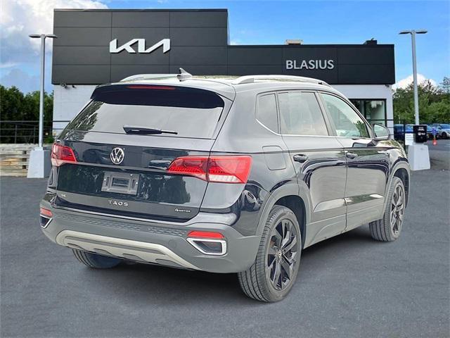 Photo of 2022 Deep Black Pearl Volkswagen Taos
