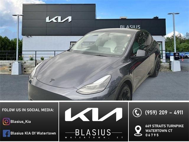 Photo of 2023 Deep Blue Metallic Tesla Model Y