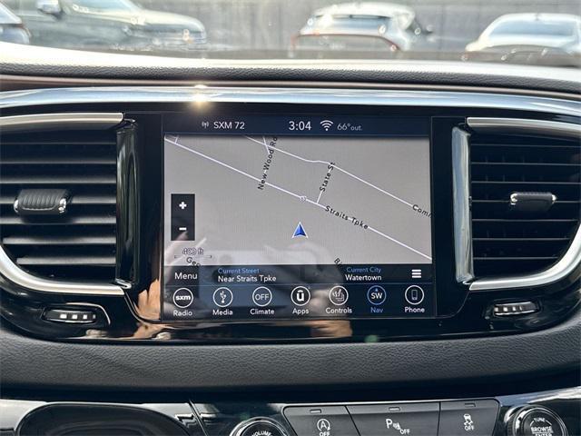 Photo of 2019 Velvet Red Pearlcoat Chrysler Pacifica